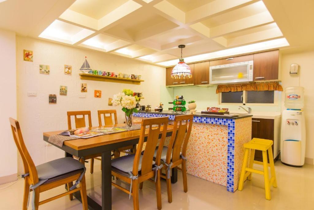 巴黎villa 主題派對k歌 Bbq 麻將包棟 Luodong Exteriér fotografie
